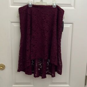 American Rag Women’s Maroon Lace Overlay Skirt.  XL NWT